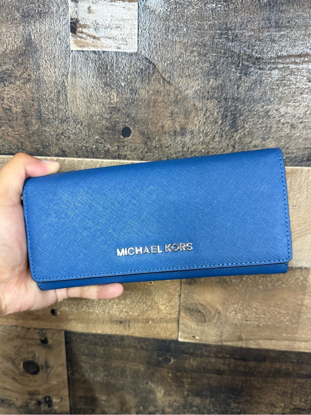 MICHAEL KORS Jet Set Travel Steel Blue Leather Snap Closure Carryall Wallet NWT